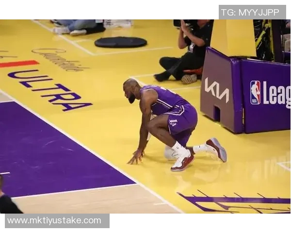 夸梅批评詹姆斯自我塑造完美形象称其虚伪侮辱人性 夸梅批评詹姆斯自我塑造完美形象称其虚伪侮辱人性